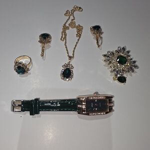 Elegant Green and Gold Costume Jewelry Set